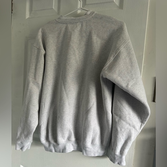 Aritzia TNA Boyfriend Crewneck - Picture 2 of 4